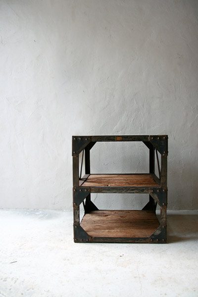 スチールラック　インダストリアル　/ フランスアンティーク / ブロカント / brocante / 店舗什器