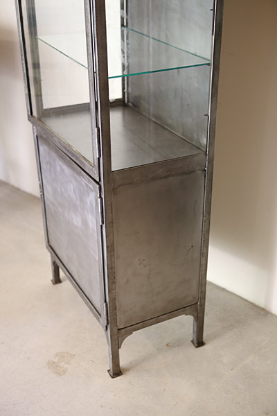 スチールガラスキャビネット　 フランスアンティーク / ブロカント / brocante / 店舗什器