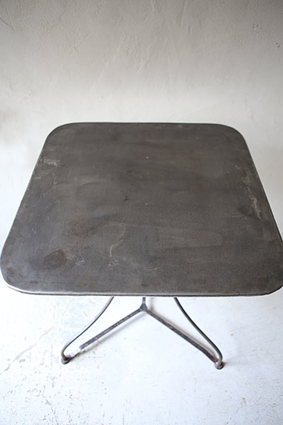 スチールテーブル フランスアンティーク / ブロカント / brocante / 店舗什器