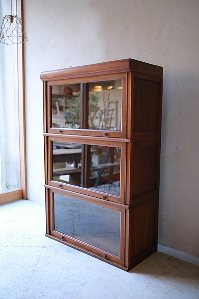 ガラスキャビネット　ブックシェルフ　棚　 フランスアンティーク / ブロカント / brocante / 店舗什器