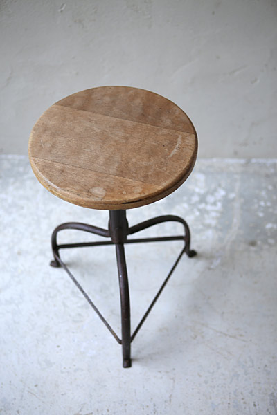 フランス　アンティーク / ブロカント / brocante / 店舗什器　アイアン　スツール