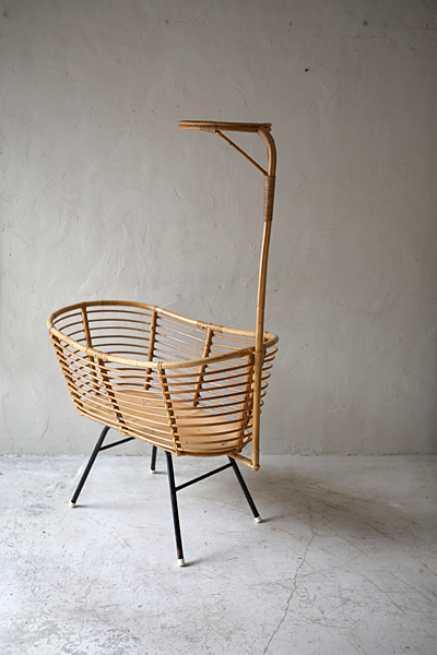 フランス　アンティーク / ブロカント / brocante / 店舗什器　ラタン　ベビーベッド