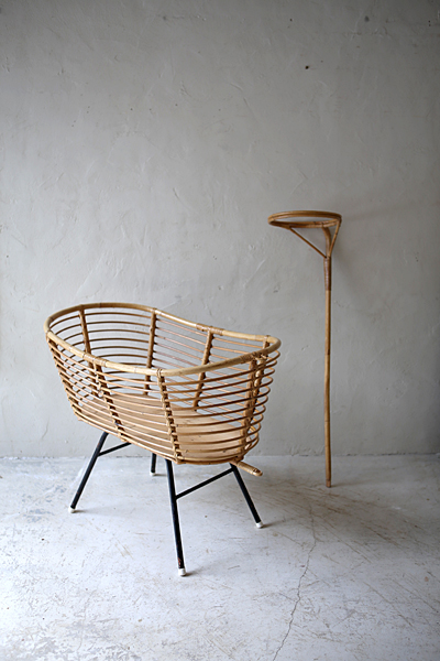 フランス　アンティーク / ブロカント / brocante / 店舗什器　ラタン　ベビーベッド