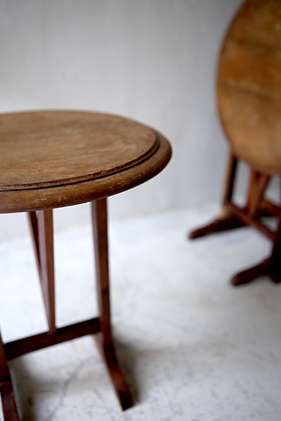 フランス　アンティーク / ブロカント / brocante / 店舗什器 サイドテーブル　折りたたみ　ラウンド